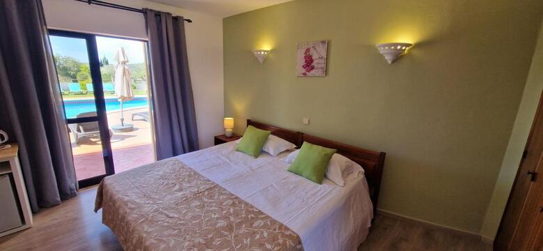 Hotel Albergaria Rosa Montes (.)
