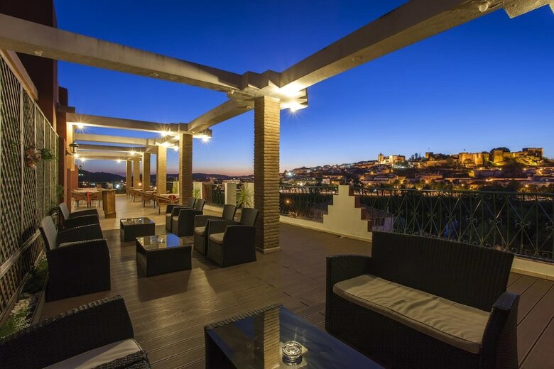 Hotel Colina Dos Mouros