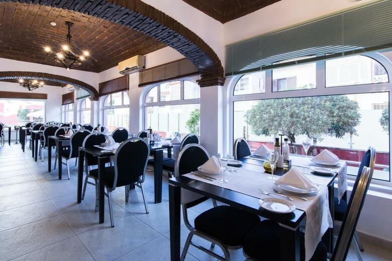 Hotel Quarteira Sol