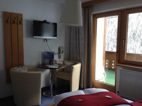 Hostal Tschatscha Nova