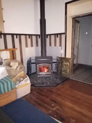 Manakau Hotel