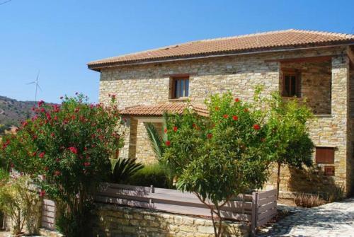 Unique Stonehouse Traditional Villa In Ayia Anna