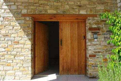 Unique Stonehouse Traditional Villa In Ayia Anna