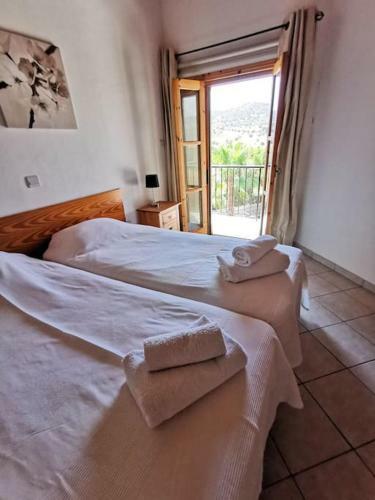Unique Stonehouse Traditional Villa In Ayia Anna