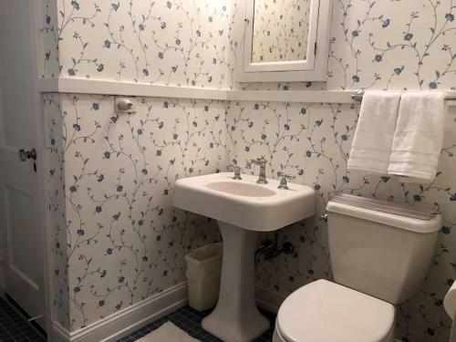Bama Bed And Breakfast - Historic Haven