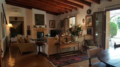 Villa Heaven Can Wait