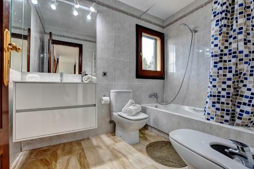Villa Con Piscina