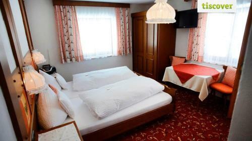 Hostal Gastehaus Wolf
