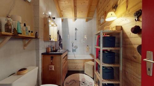 Authentic Chalet Full Of Charm, 5min. From Anz�re