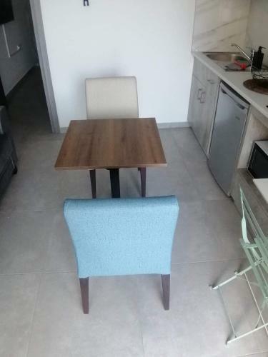 Apartamento Ellenapa Apts & Studios