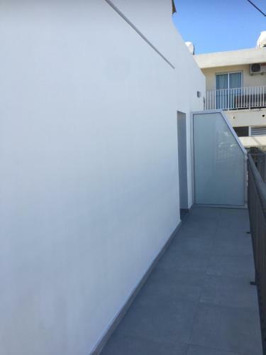 Apartamento Ellenapa Apts & Studios