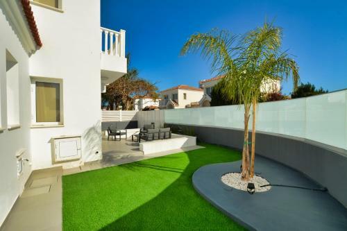 Villa Carib Nissi