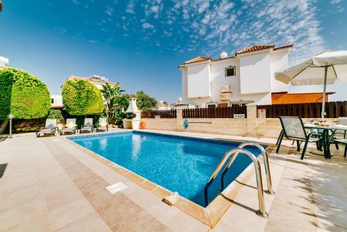 Villa Scarlett