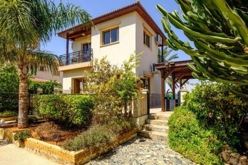 Tropical Paradise Villa