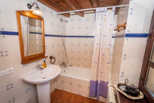 Agroturismo La Casona de Sovi�a