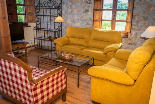 Agroturismo La Casona de Sovi�a