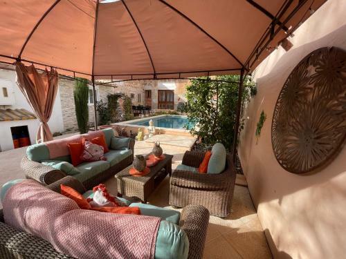 Bed & Breakfast Grande Suite II At Casa Grande Pinoso With Shared Pool