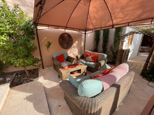 Bed & Breakfast Grande Suite II At Casa Grande Pinoso With Shared Pool
