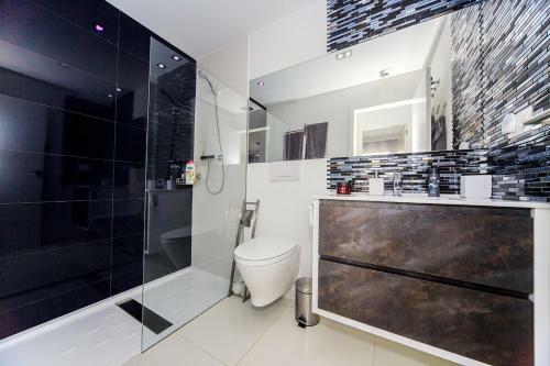 Apartamento Penthouse 2 Bedrooms In Mil Palmeras