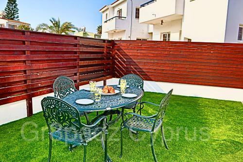 Gr8padz Villa Martha