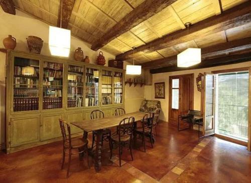 La Casa Blava Del Segre