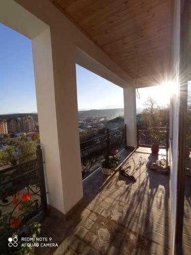 Villa Qusar, Ba? Evi