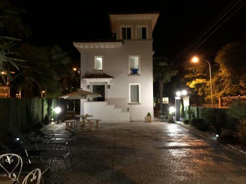 Villa Rosa Bella