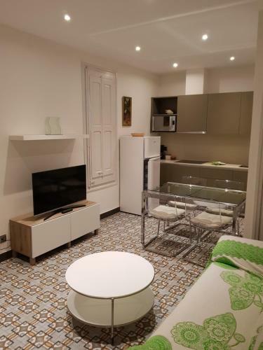 Apartamentos Nouvilas