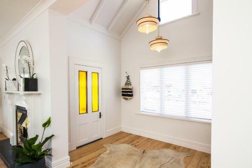 Villa White Cottage