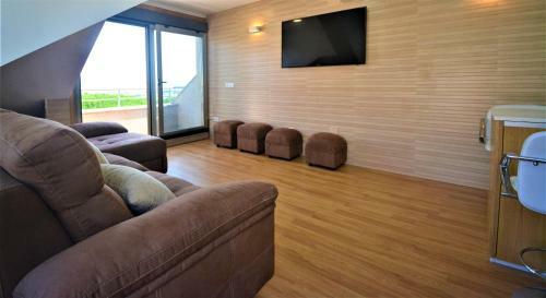 Apartamento �tico de Playa Con Vistas En Baltar