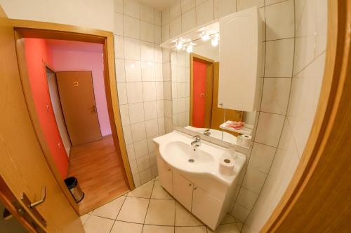 Apartments Crvena Jabuka 1
