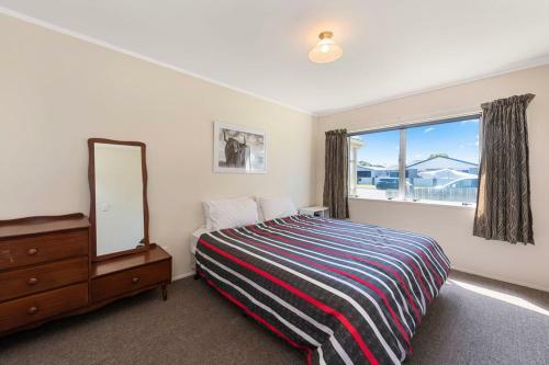 Casa Nostra - Mount Maunganui Holiday Home