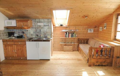 Holiday Home Filfing