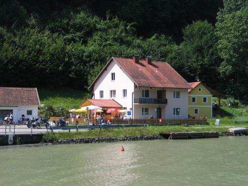 Hostal Idylle Am Donauufer