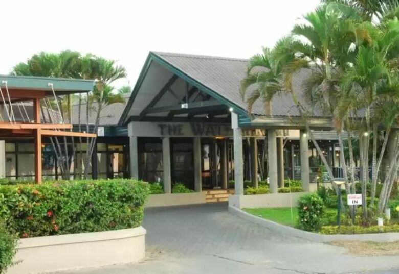 Tanoa Waterfront Hotel