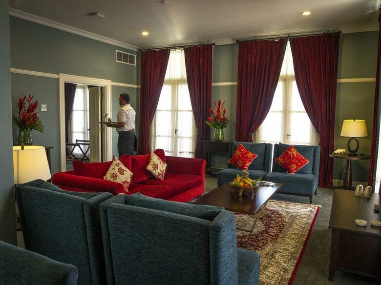 Grand Pacific Hotel
