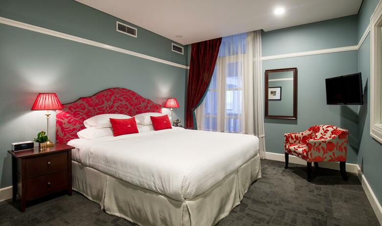 Grand Pacific Hotel
