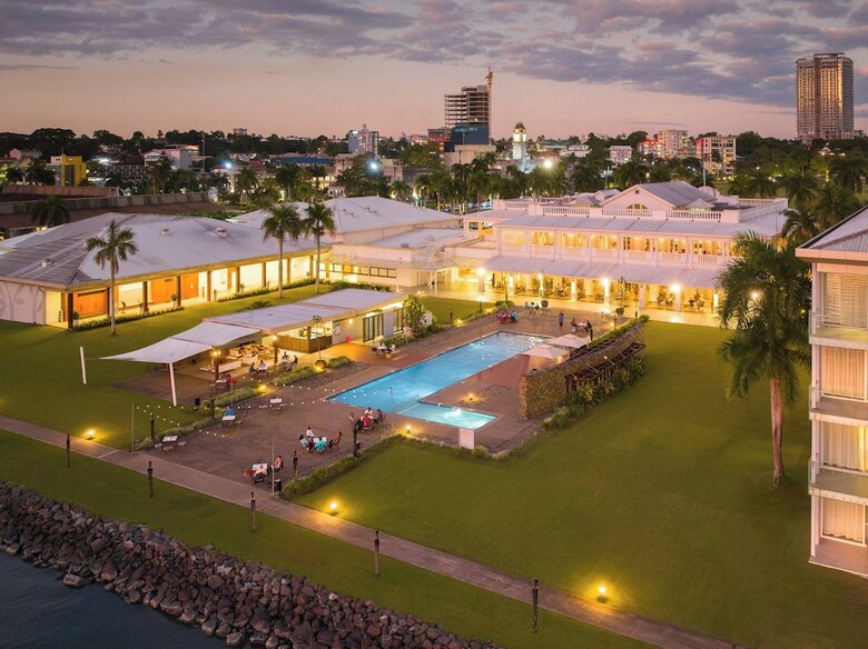 Grand Pacific Hotel