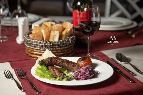 Macara Sheki City Hotel