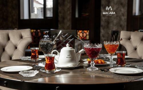 Macara Sheki City Hotel