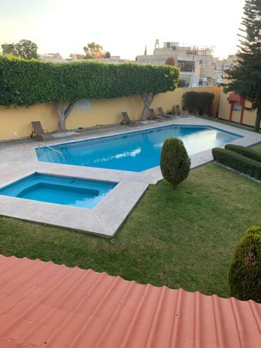 Hotel Emperador de Queretaro