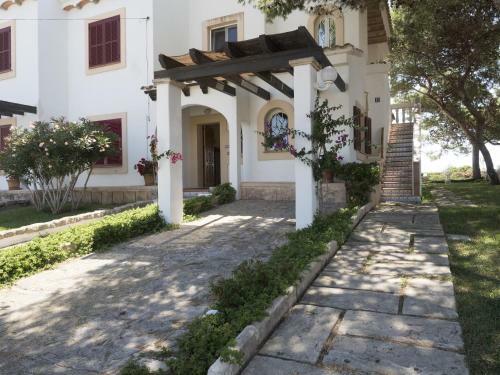 Apartament Cala Mar�al