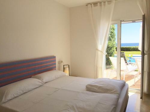 Apartament Cala Mar�al