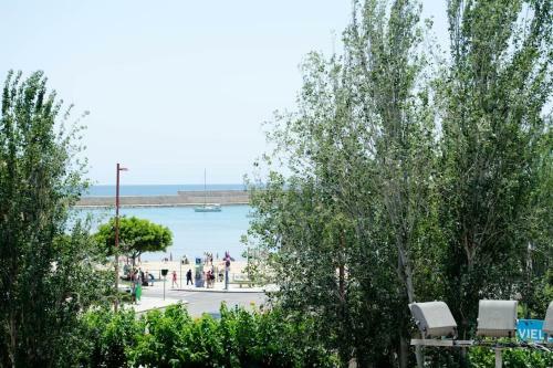 Apartamento Primera L�nea En Playa Sur. Plaza Constituci�n