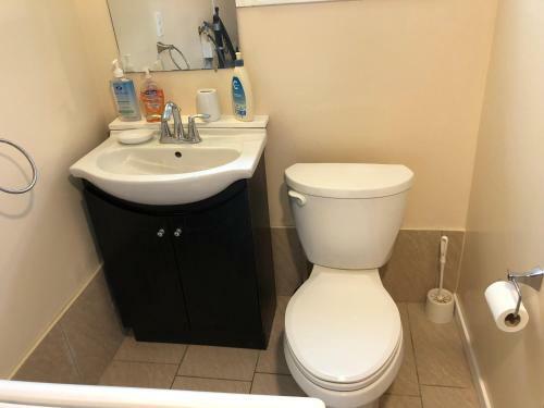 Hostal Coach House With Kitchen & Laundry