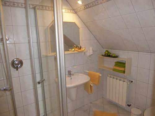 Hostal Pension Roseng�rtchen