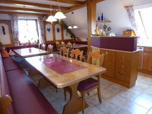 Hostal Pension Roseng�rtchen