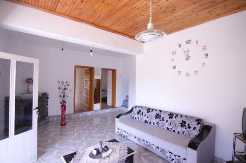Apartamento Guest House Maksi Ngjelo
