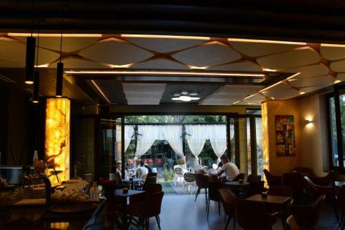 Royal Hotel