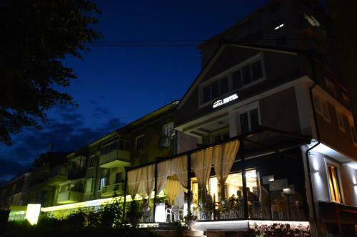 Royal Hotel